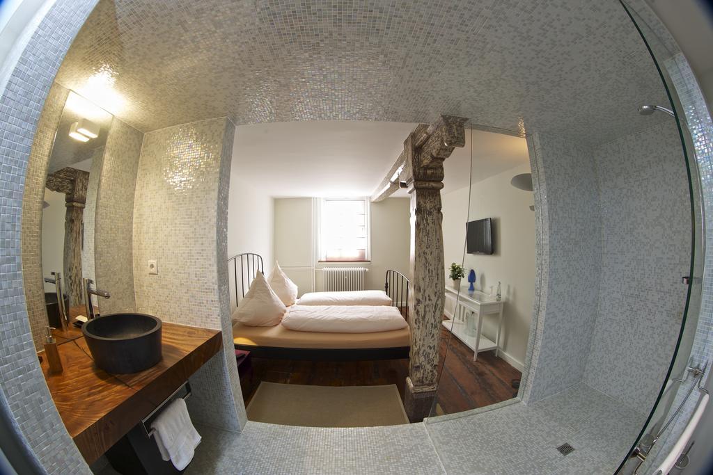 لار Hotel Zum Lowen الغرفة الصورة
