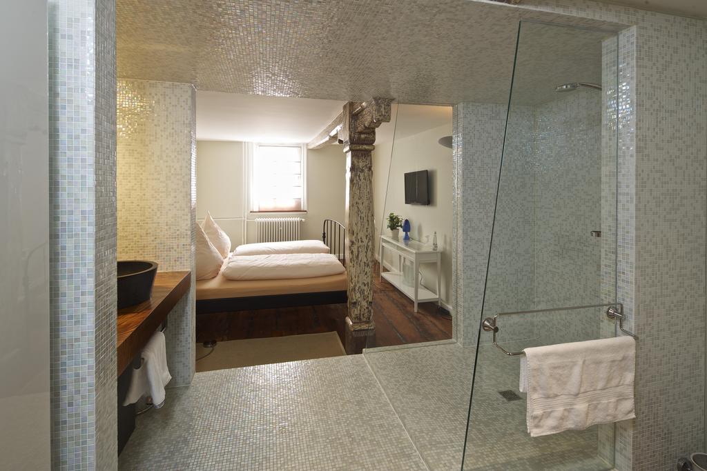 لار Hotel Zum Lowen المظهر الخارجي الصورة